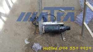 Máy khuấy chìm Tsurumi MR21NF400